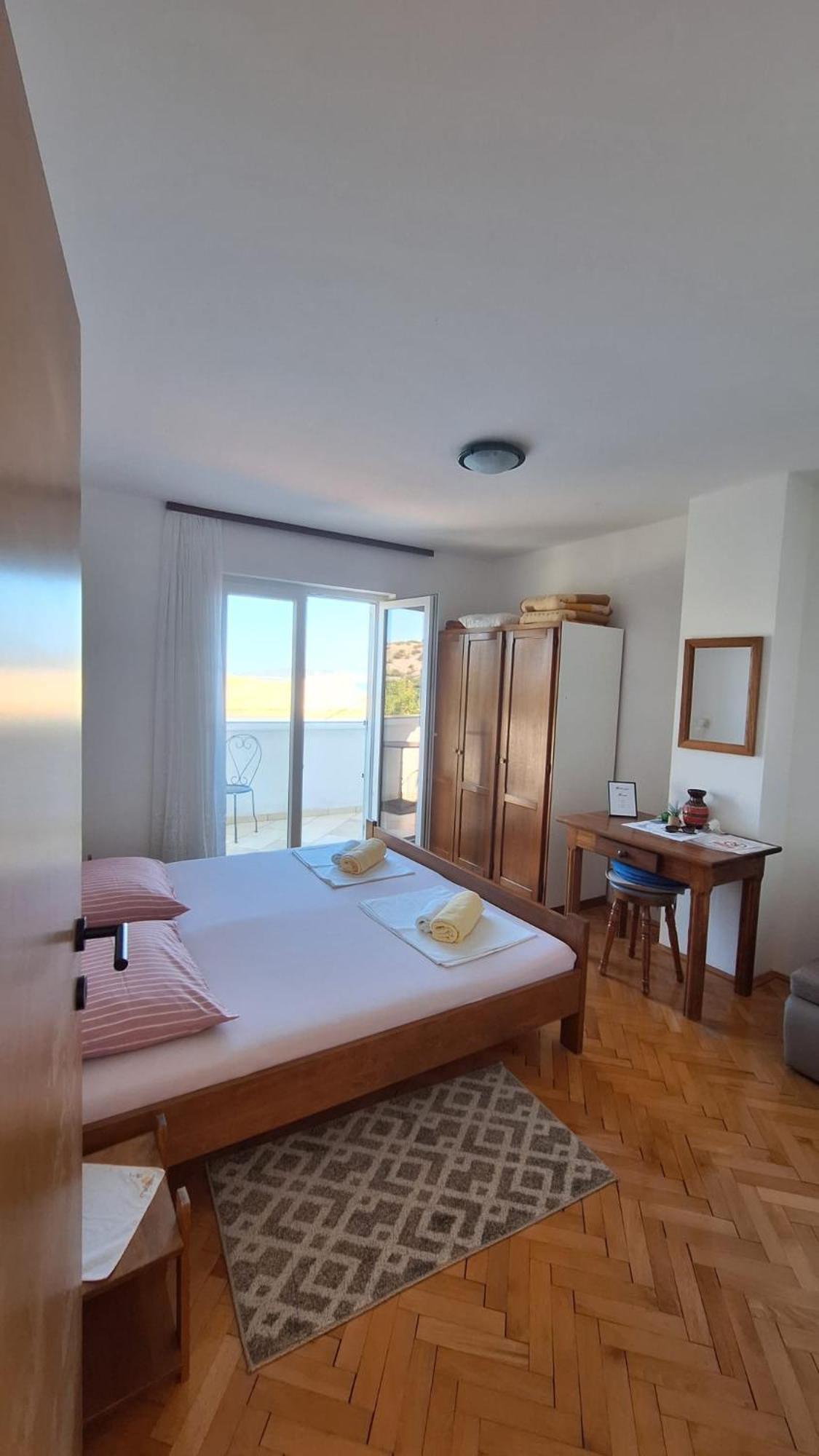 Apartment Lukovo - Puskaric エクステリア 写真