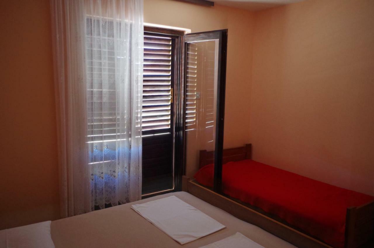 Apartment Lukovo - Puskaric エクステリア 写真
